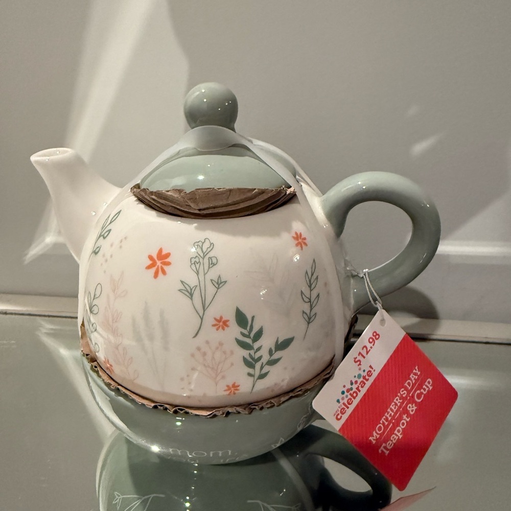 Floral Teapot and Cup Set - Green and White